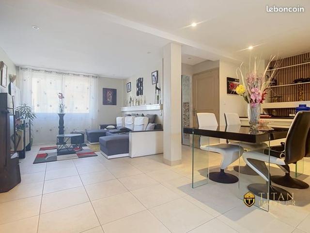 Propriété 4 pièces 84 m²