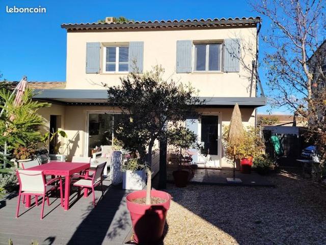 Propriété 4 pièces 87 m²