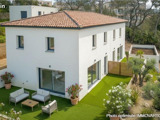 Propriété 4 pièces 90 m²