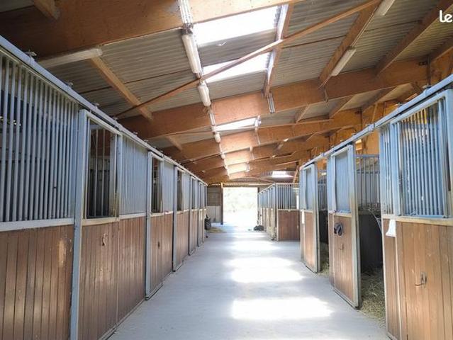 Propriété 4 pièces 90 m²