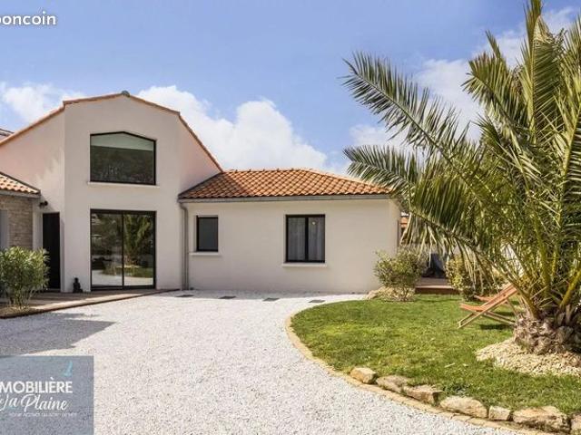 Propriété 4 pièces 93 m²