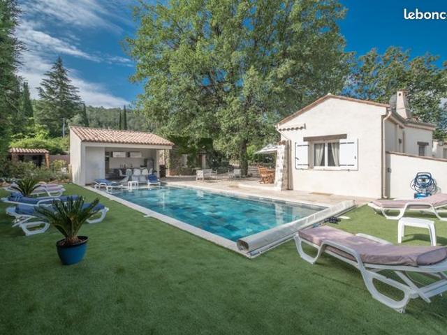 Propriété 4 pièces 94 m²