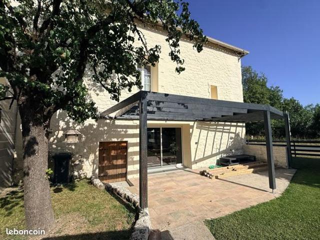 Propriété 4 pièces 94 m²