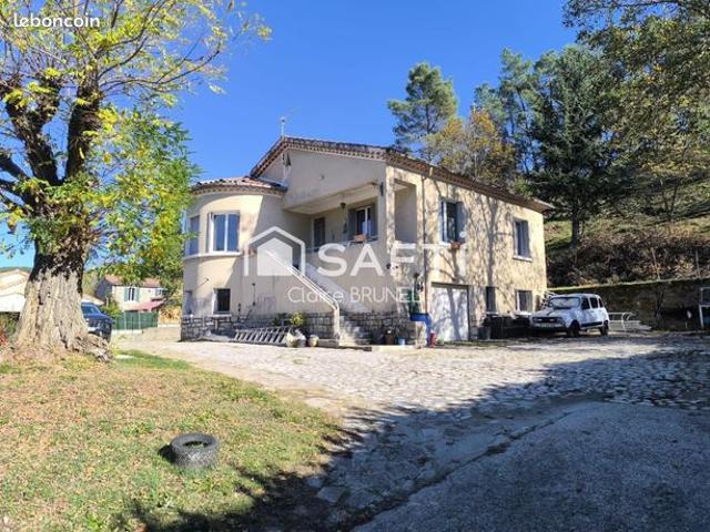 Propriété 4 pièces 95 m²