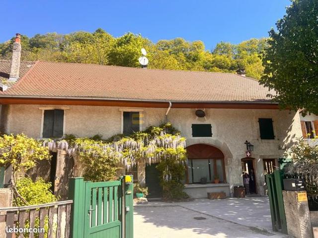 Propriété 4 pièces 95 m²