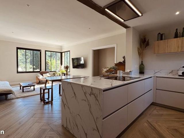 Propriété 4 pièces 115 m²