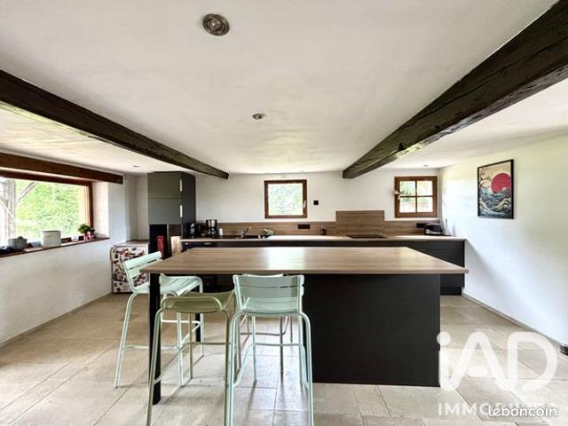 Propriété 4 pièces 96 m²