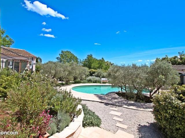 Propriété 4 pièces 96 m²