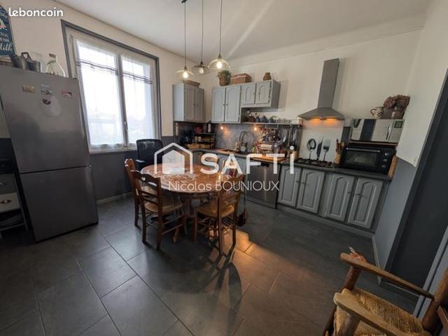 Propriété 4 pièces 97 m²
