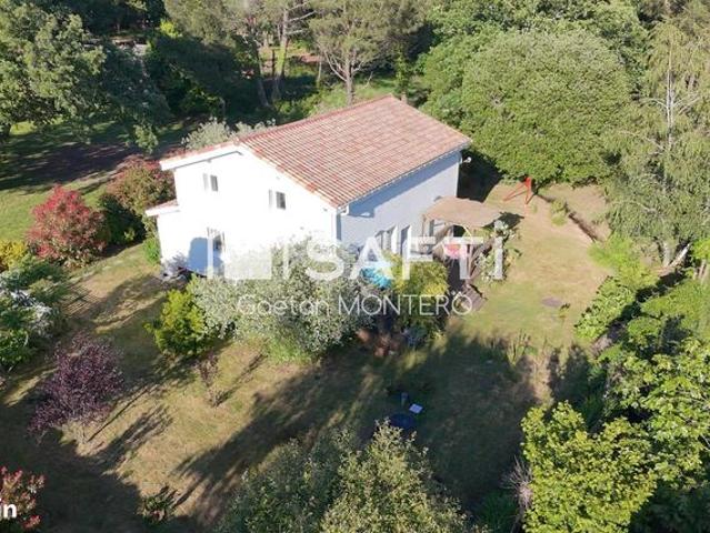Propriété 4 pièces 98 m²