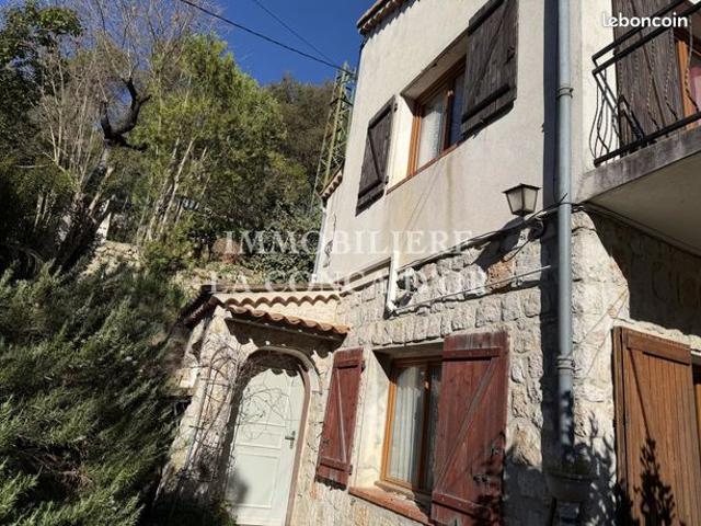Propriété 4 pièces 98 m²