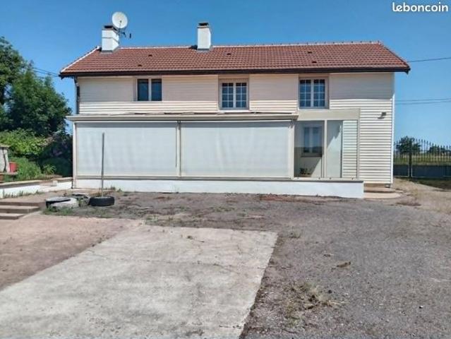 Propriété 4 pièces 98 m²