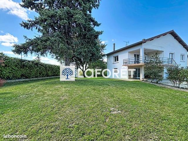 Propriété 4 pièces 98 m²