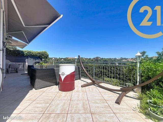 Propriété 4 pièces 99 m²