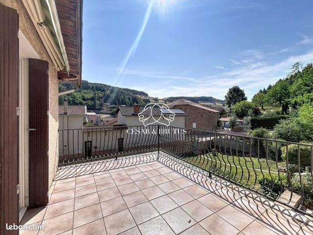 Propriété 4 pièces 99 m²