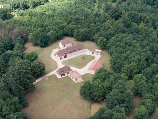 Propriété 560 m² PERIGUEUX
