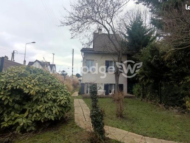 Propriété 5 pièces 104 m²