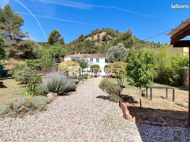Propriété 5 pièces 104 m²