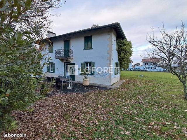Propriété 5 pièces 104 m²