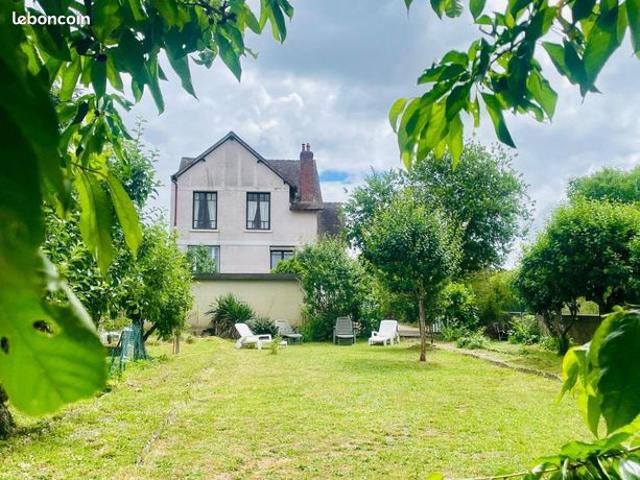 Propriété 5 pièces 104 m²
