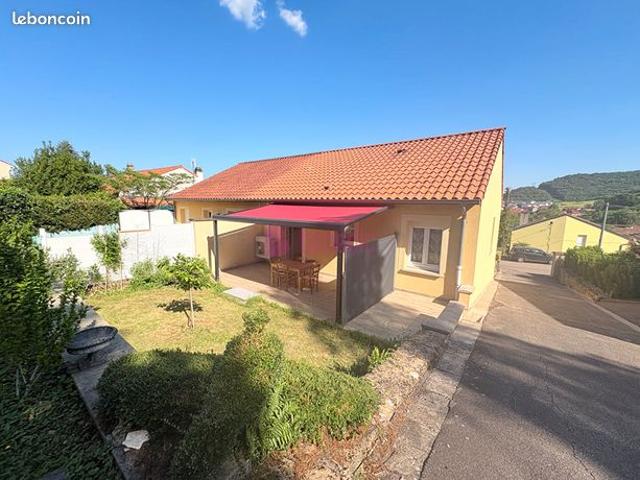 Propriété 5 pièces 104 m²