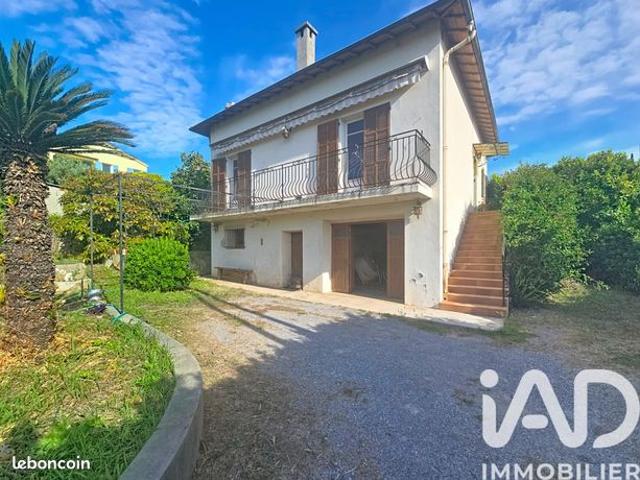 Propriété 5 pièces 105 m²
