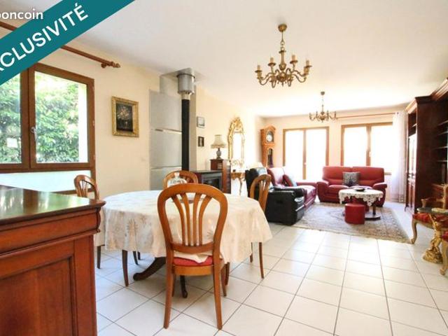 Propriété 5 pièces 105 m²