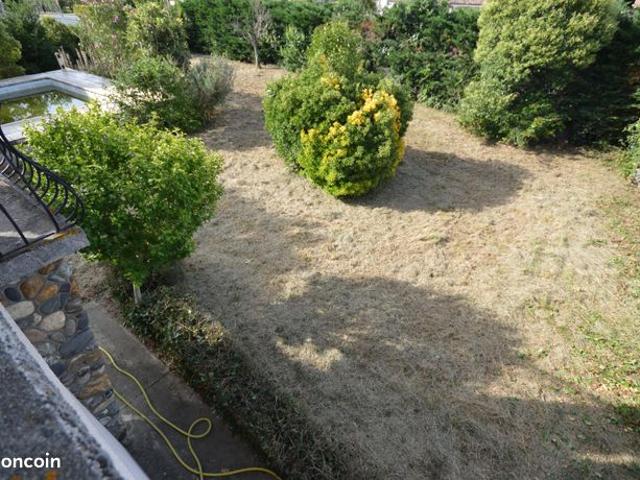 Propriété 5 pièces 105 m²