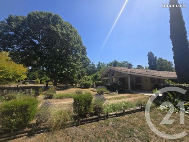 Propriété 5 pièces 105 m²