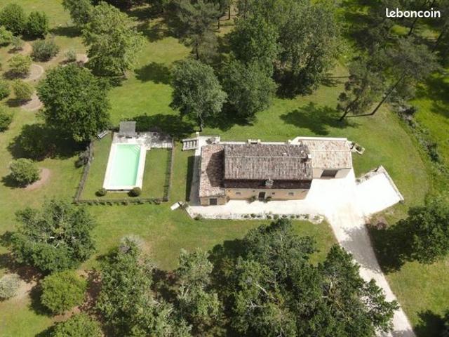 Propriété 5 pièces 105 m²