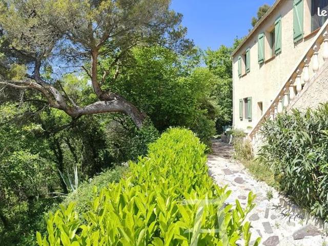 Propriété 5 pièces 107 m²