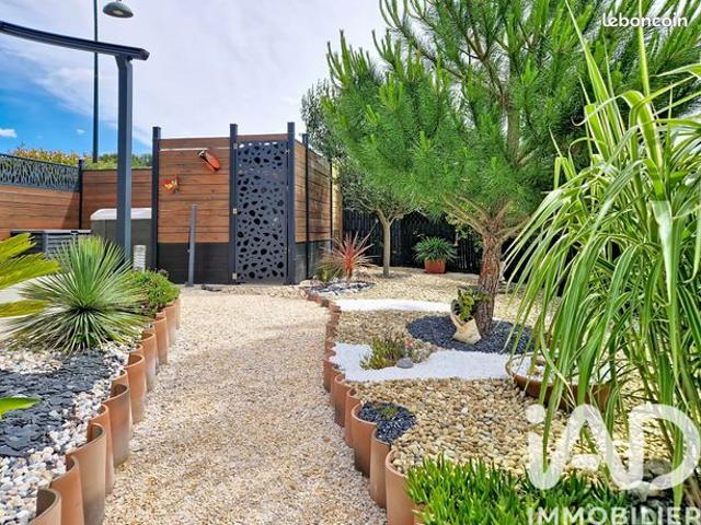 Propriété 5 pièces 109 m²