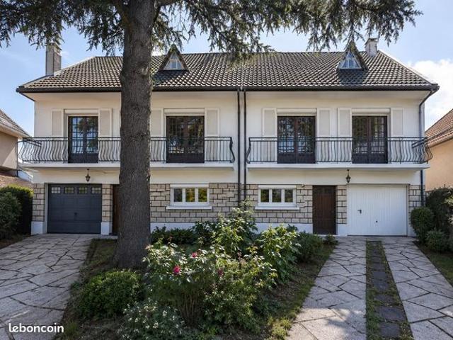 Propriété 5 pièces 100 m²