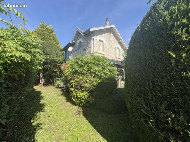 Propriété 5 pièces 100 m²