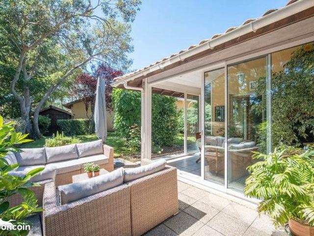 Propriété 5 pièces 101 m²
