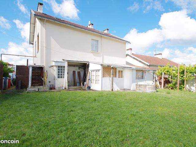 Propriété 5 pièces 114 m²