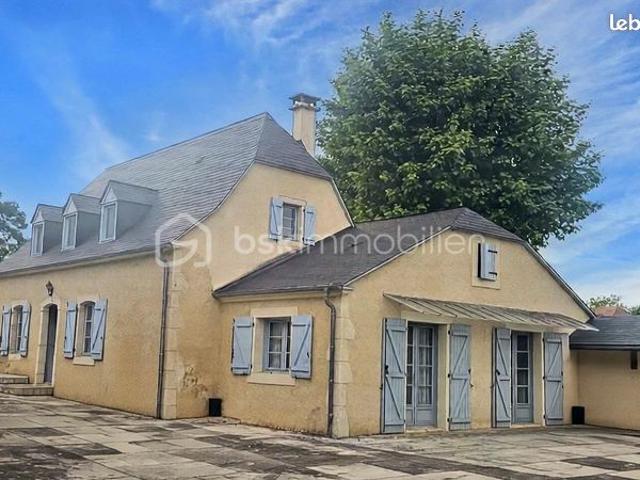 Propriété 5 pièces 115 m²