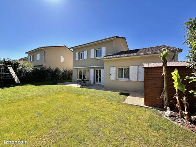 Propriété 5 pièces 115 m²