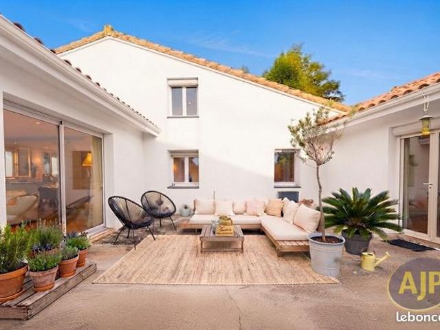 Propriété 5 pièces 115 m²