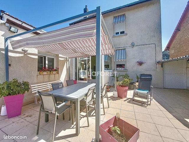 Propriété 5 pièces 117 m²