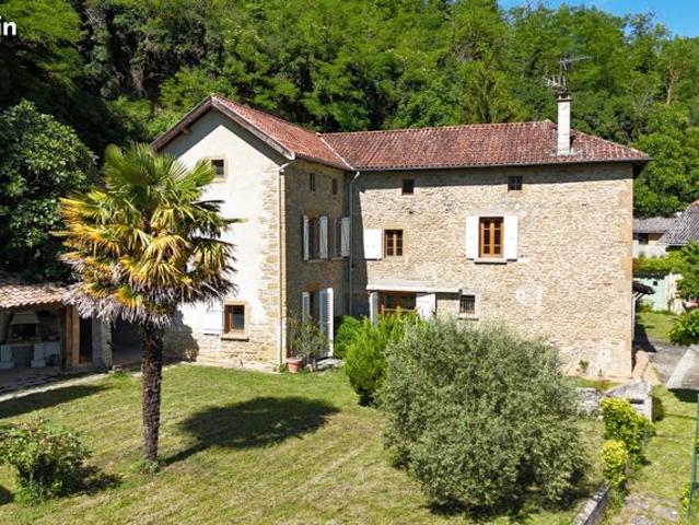 Propriété 5 pièces 117 m²