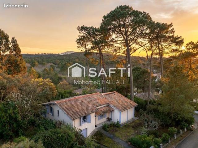 Propriété 5 pièces 117 m²