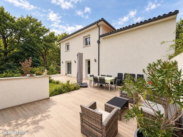 Propriété 5 pièces 117 m²