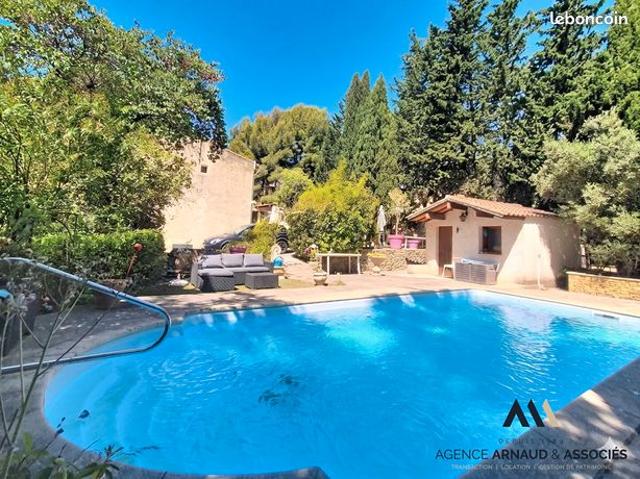 Propriété 5 pièces 118 m²