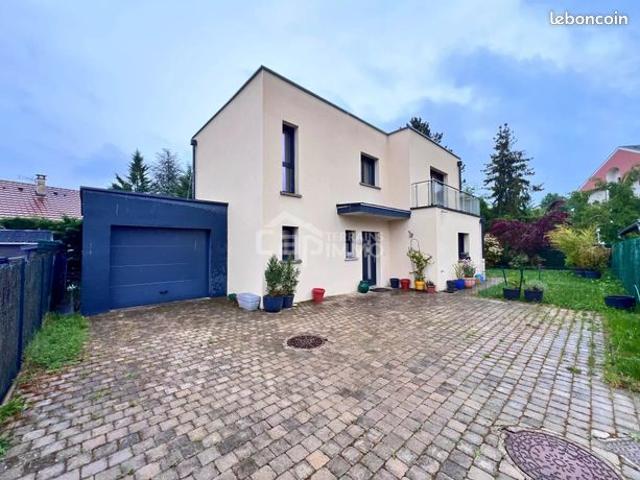 Propriété 5 pièces 118 m²