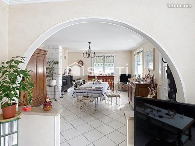 Propriété 5 pièces 118 m²