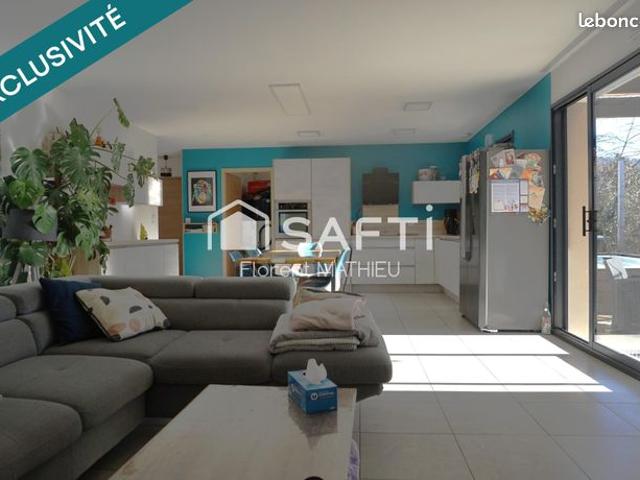 Propriété 5 pièces 110 m²