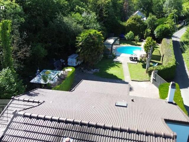 Propriété 5 pièces 110 m²