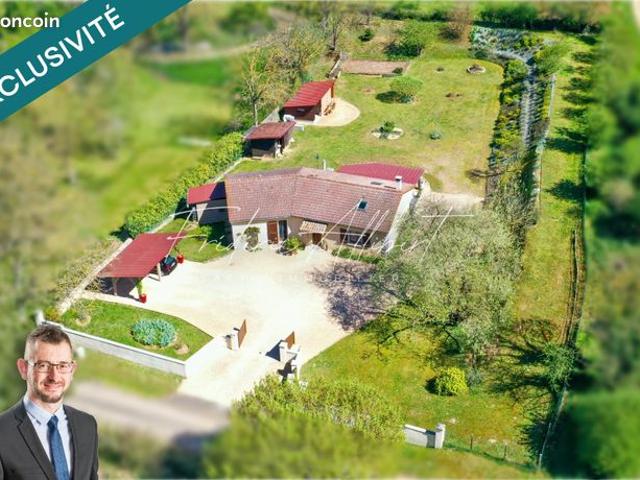 Propriété 5 pièces 110 m²