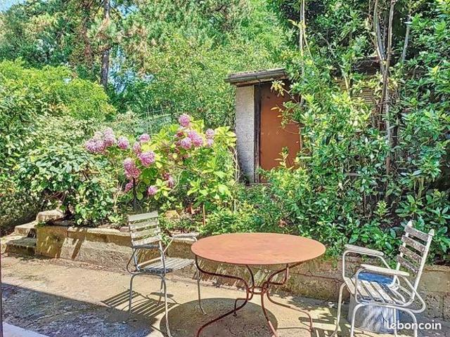 Propriété 5 pièces 110 m²